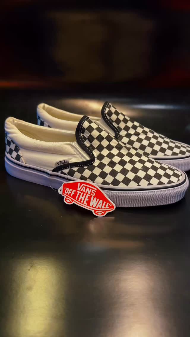 Checkerboard Slip On Black And White,ঈদের আগে আর নিউ শিপমেন্ট আসবে না । যাদের দরকার জলদি কালেক্ট করে নিন সাইজ শেষ হবার আগেই ।
