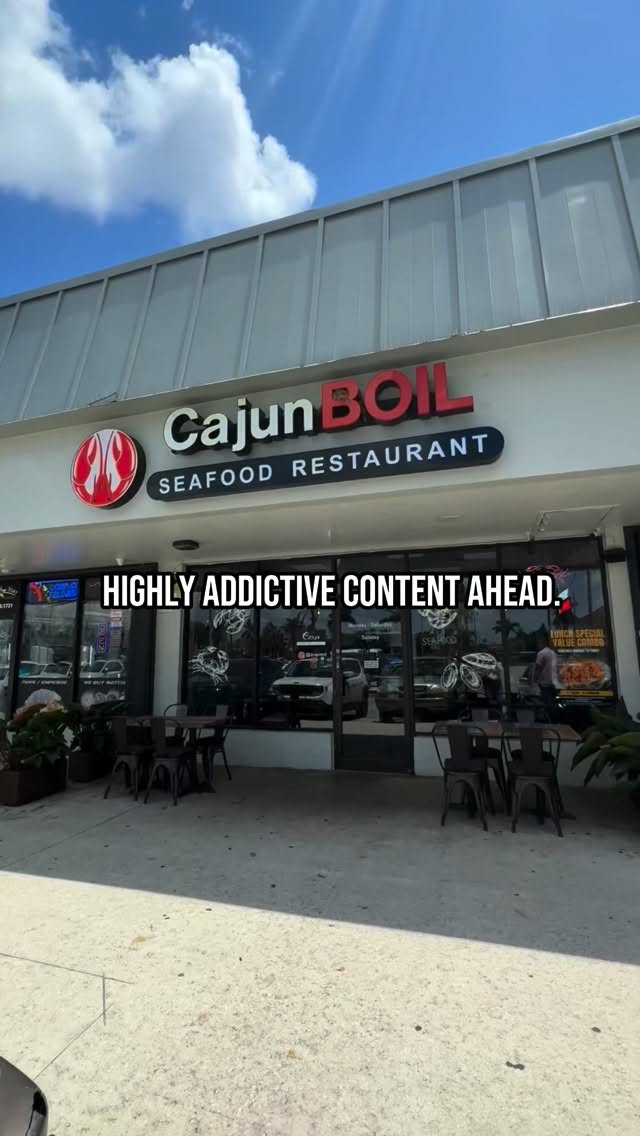 Best Seafood Restaurant in Miami 20 Once you try a HOT seafood boil at Cajun Boil Miami you’re hooked🦀🔥
#cajunboil #miamifood #miamirestaurants #cajunfood #hollywoodfl
